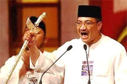 Hisham keris http://www.buletinonline.net/images/stories/aberita18/Hisham%20keris.jpg